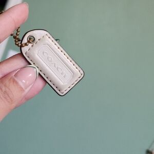 Coach White Leather HangTag